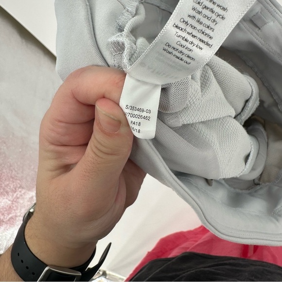 Athleta Headlands Hybrid Tight, Flagstone Grey SIZE 2              #353469 - Picture 7 of 7